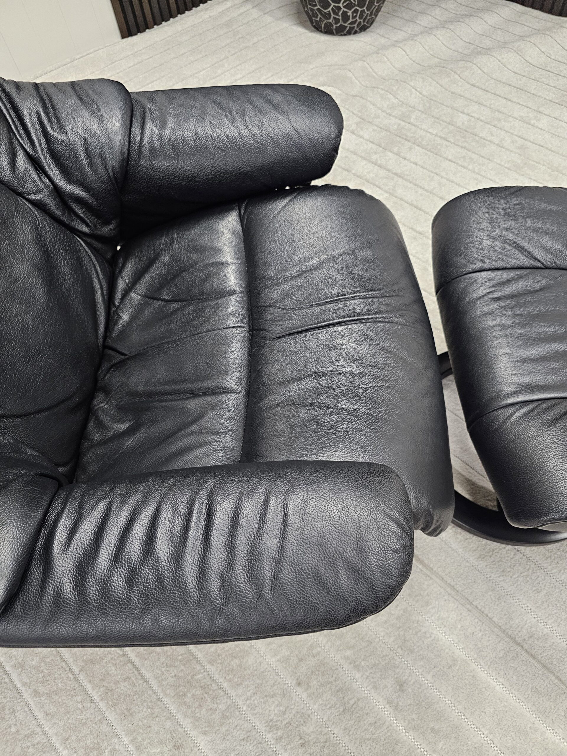 3 stk. Stressless Reno lenestoler med krakk - Bilde 9