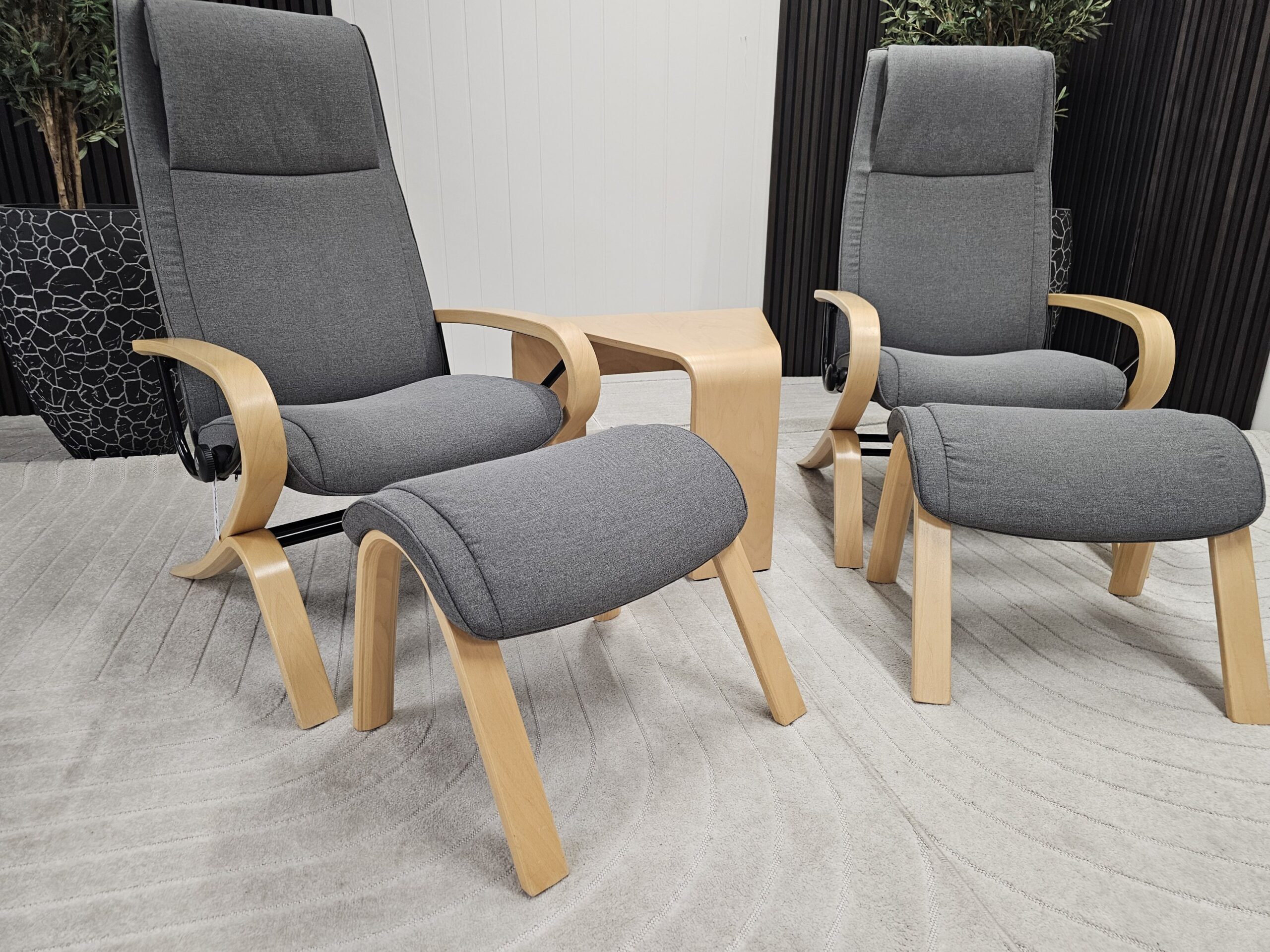 2 stk. Stressless James lenestol m/krakk og bord - Bilde 9