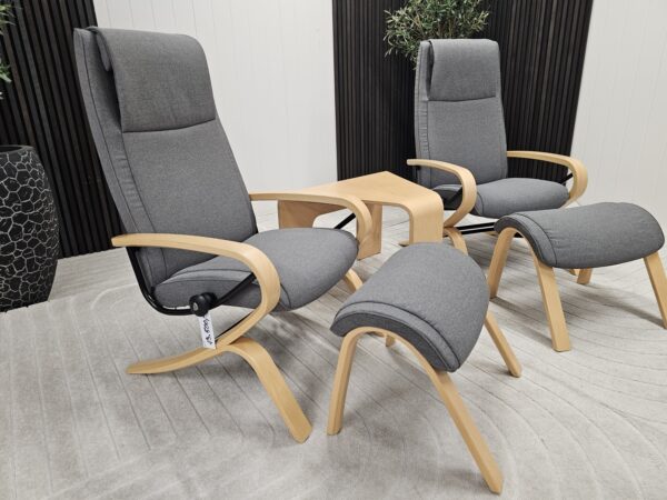 2 stk. Stressless James lenestol m/krakk og bord