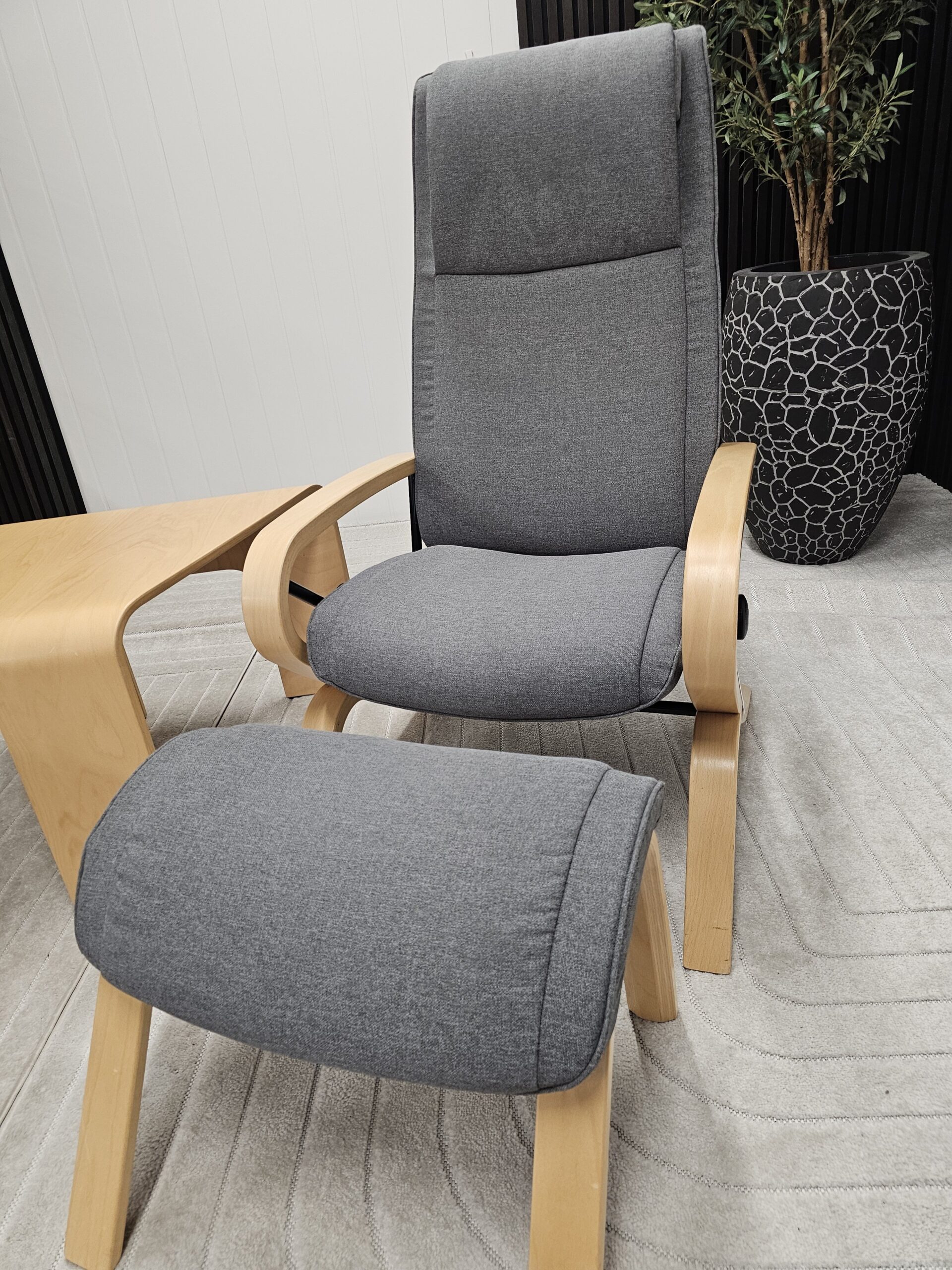2 stk. Stressless James lenestol m/krakk og bord - Bilde 16