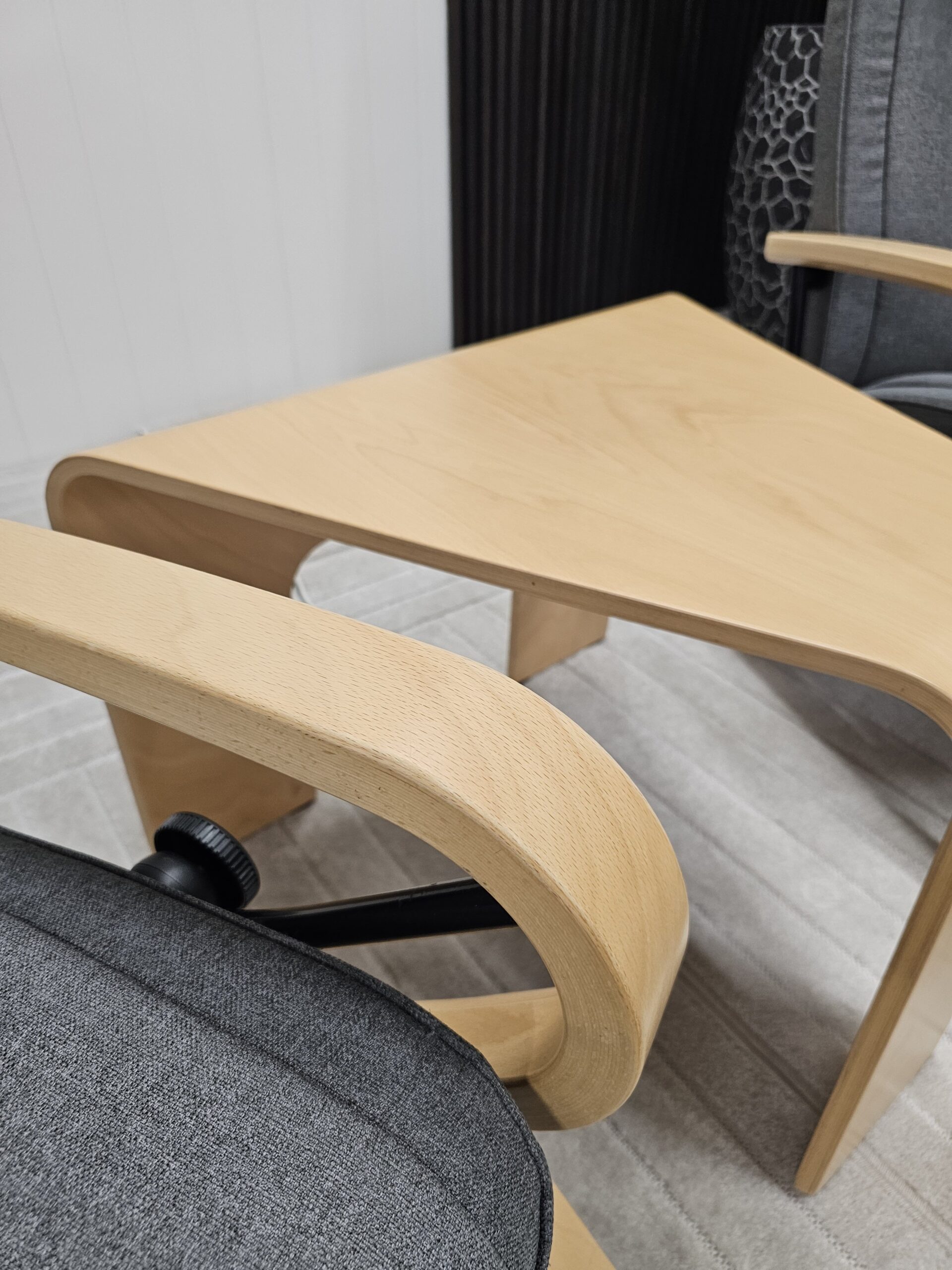 2 stk. Stressless James lenestol m/krakk og bord - Bilde 13