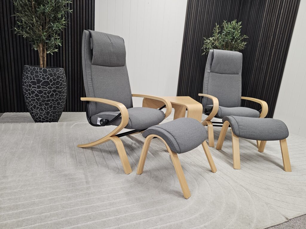 2 stk. Stressless James lenestol m/krakk og bord