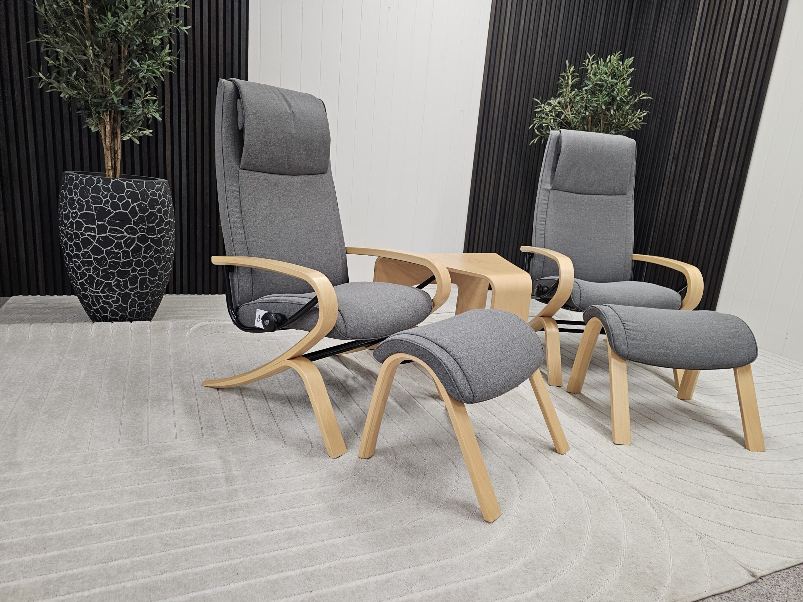 2 stk. Stressless James lenestol m/krakk og bord - Bilde 7