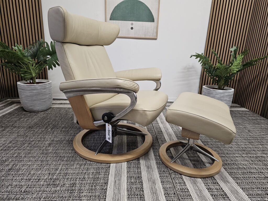 Ikonisk Stressless Jazz Signature lenestol med krakk