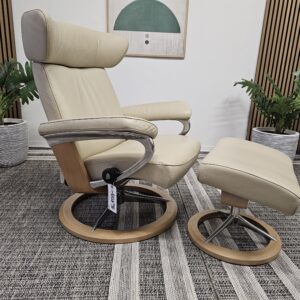 Ikonisk Stressless Jazz Signature lenestol med krakk - Bilde 1