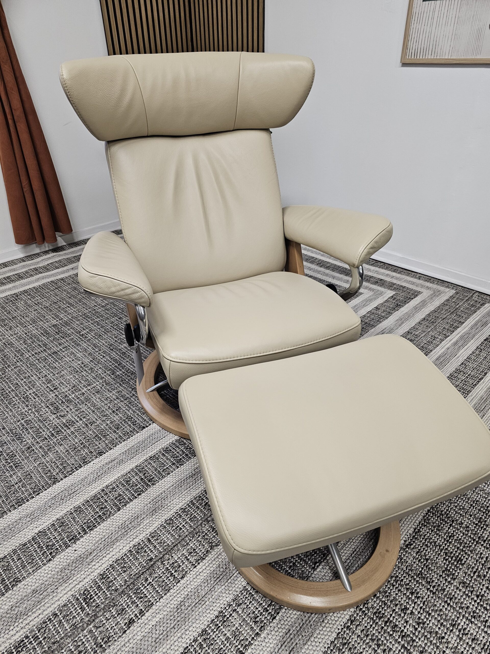 Ikonisk Stressless Jazz Signature lenestol med krakk - Bilde 11