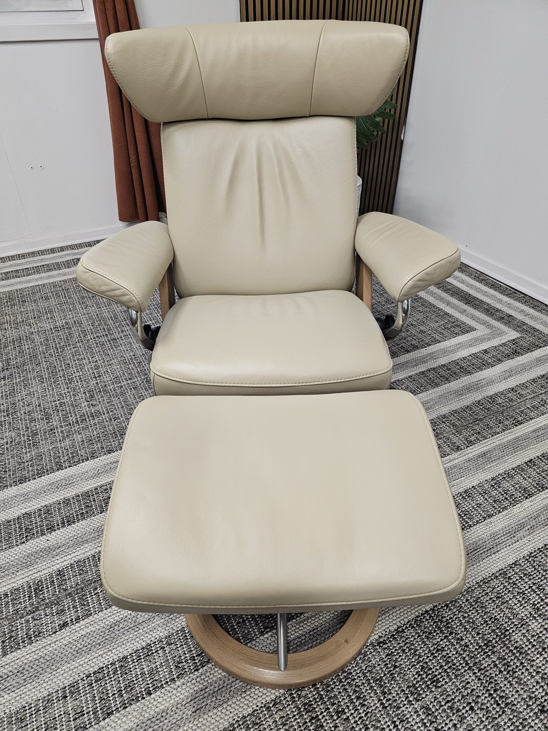 Ikonisk Stressless Jazz Signature lenestol med krakk - Bilde 12
