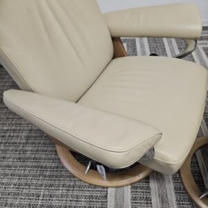 Ikonisk Stressless Jazz Signature lenestol med krakk - Bilde 7