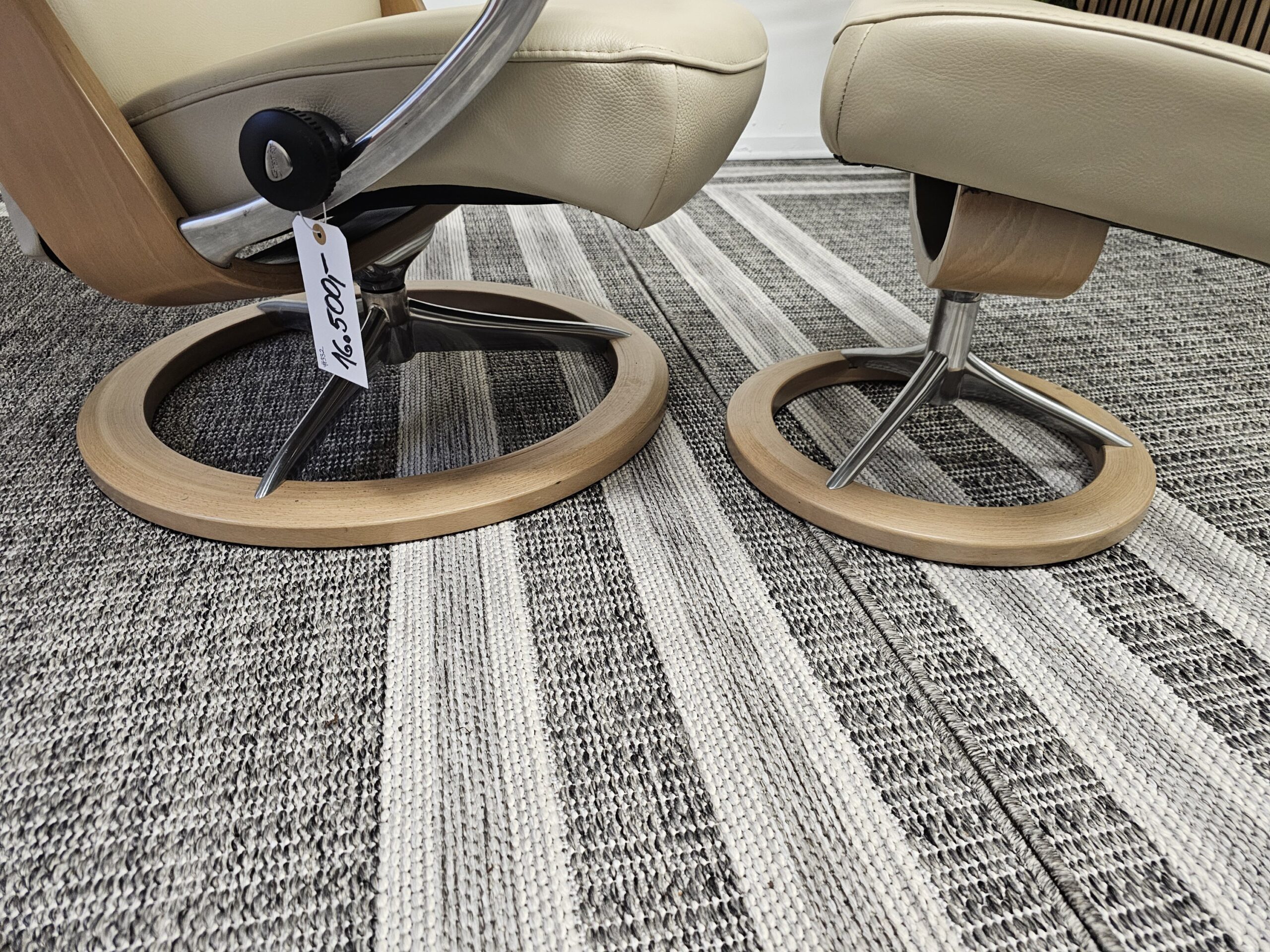 Ikonisk Stressless Jazz Signature lenestol med krakk - Bilde 5