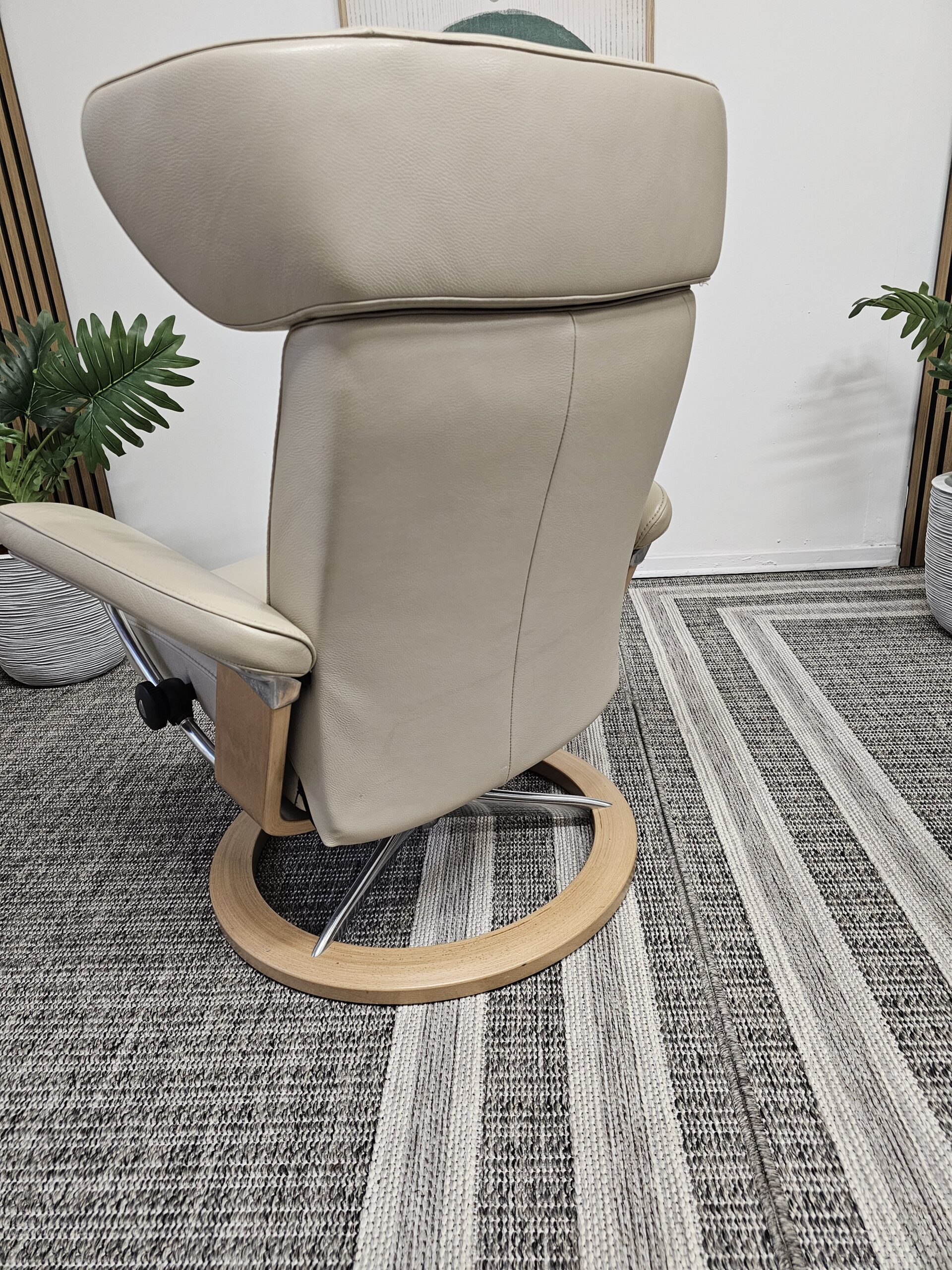 Ikonisk Stressless Jazz Signature lenestol med krakk - Bilde 10