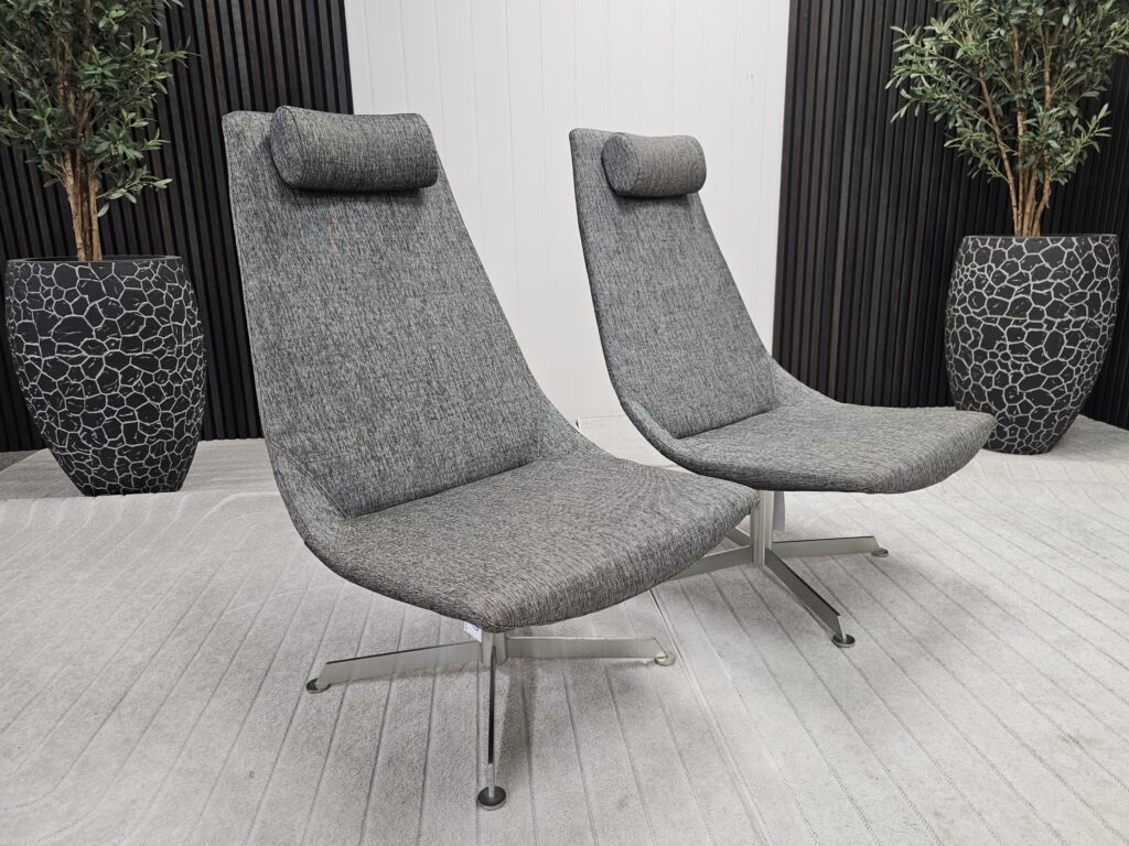 2 stk. Conform lenestoler- loungstoler