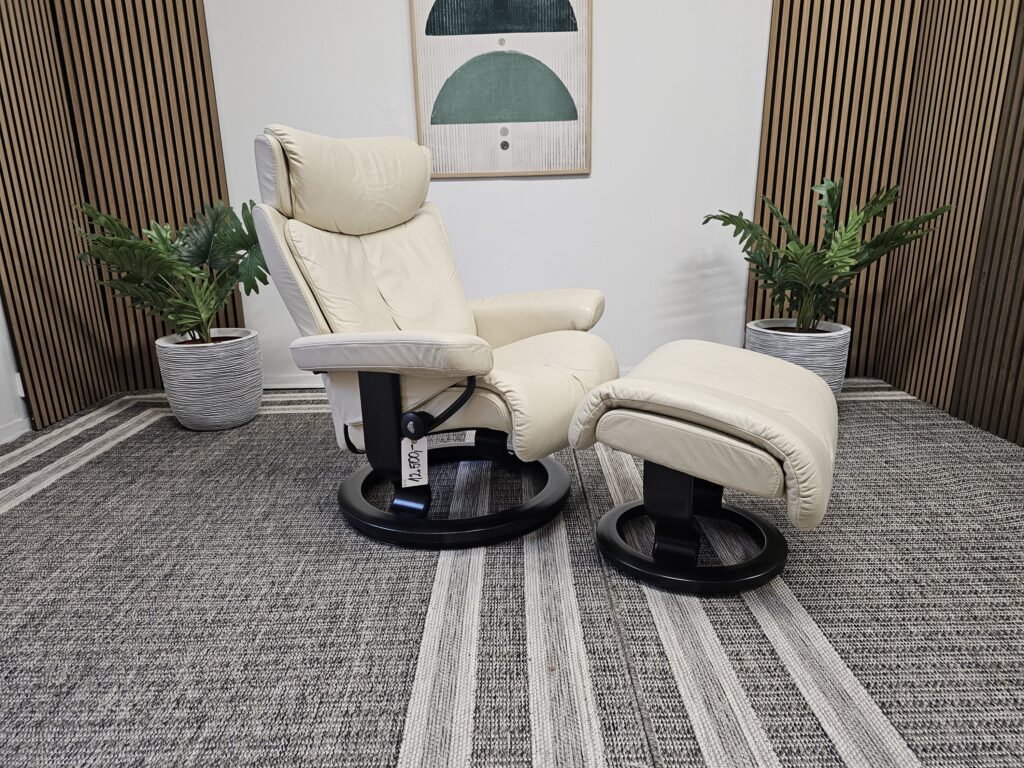 Stressless Magic lenestol med krakk
