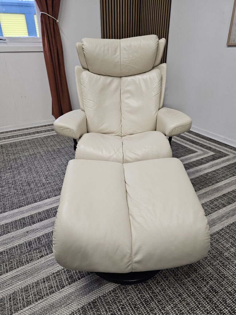 Stressless Magic lenestol med krakk