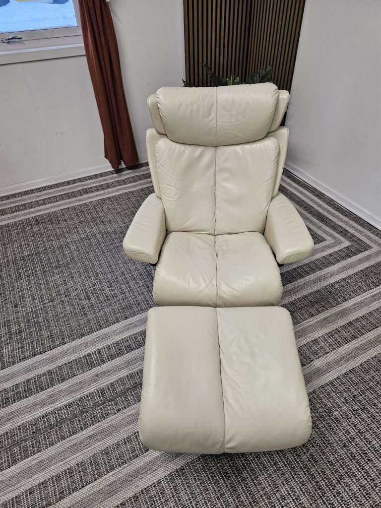 Stressless Magic lenestol med krakk