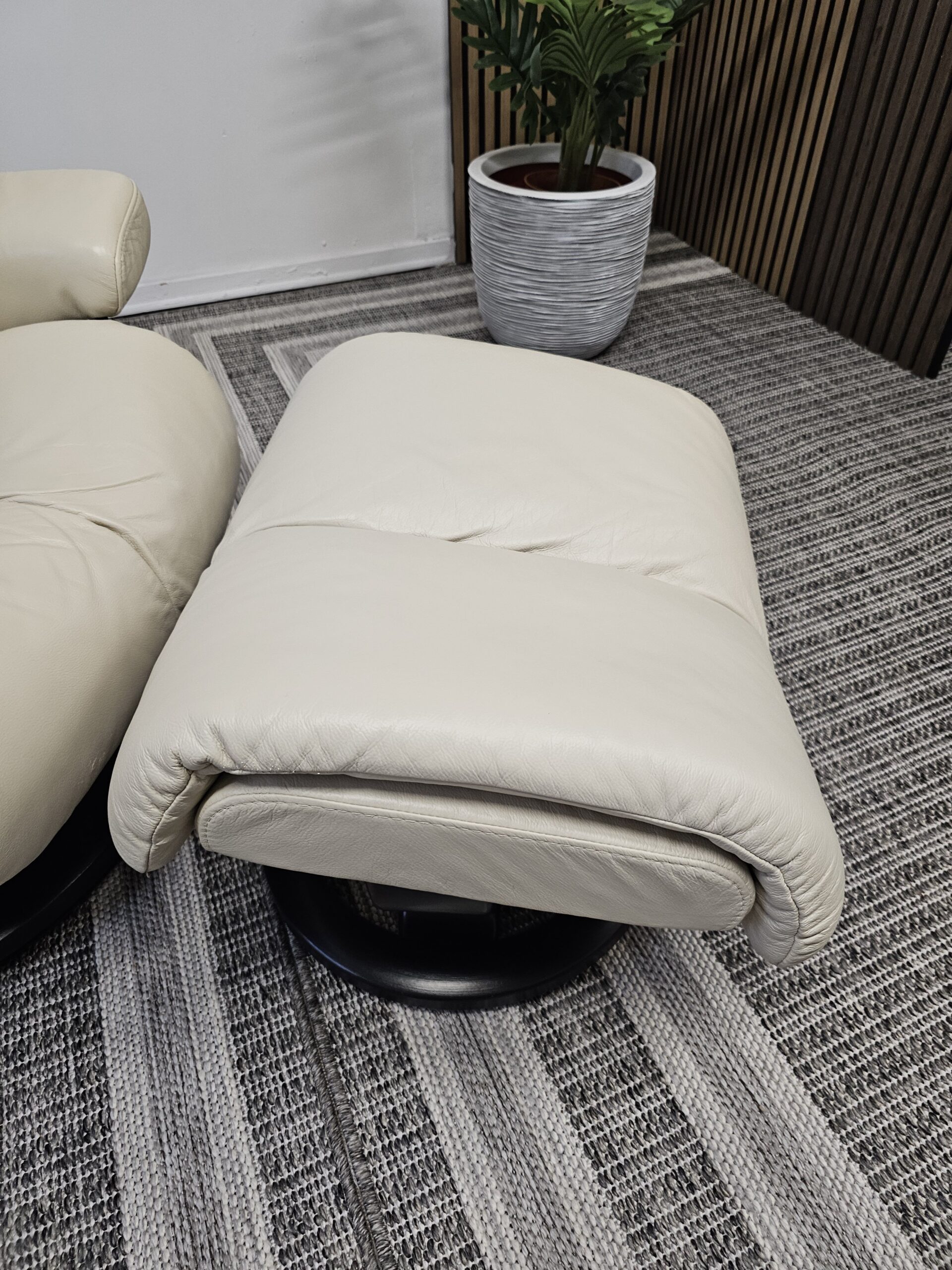 Stressless Magic lenestol med krakk - Bilde 12