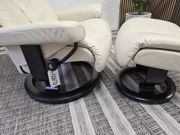 Stressless Magic lenestol med krakk