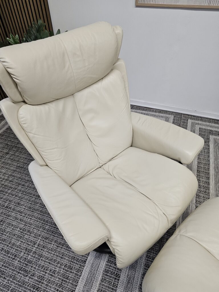 Stressless Magic lenestol med krakk