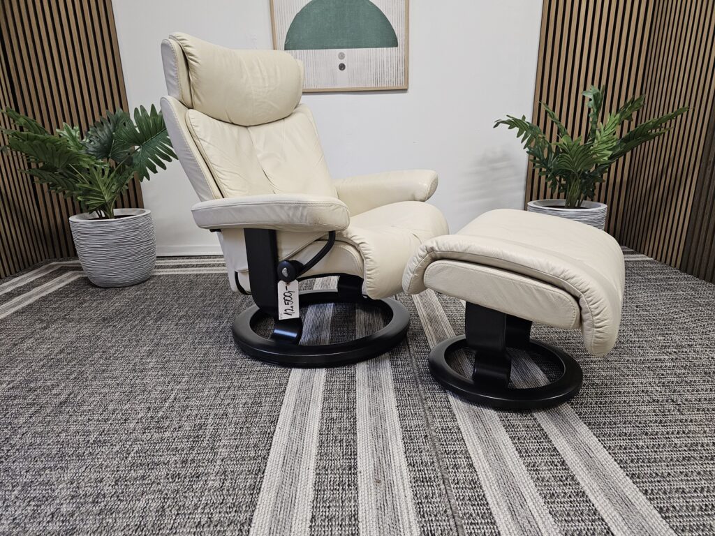 Stressless Magic lenestol med krakk