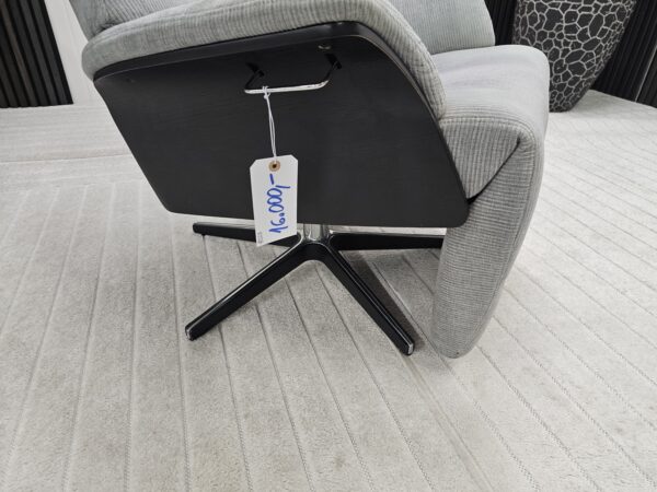 Conform Air lenestol med integrert fothviler
