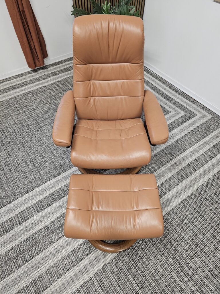 Stressless Opal lenestol med krakk