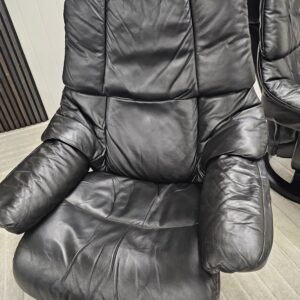 2 stk. Stressless Reno lenestoler med krakk - Bilde 8