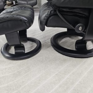 2 stk. Stressless Reno lenestoler med krakk - Bilde 5