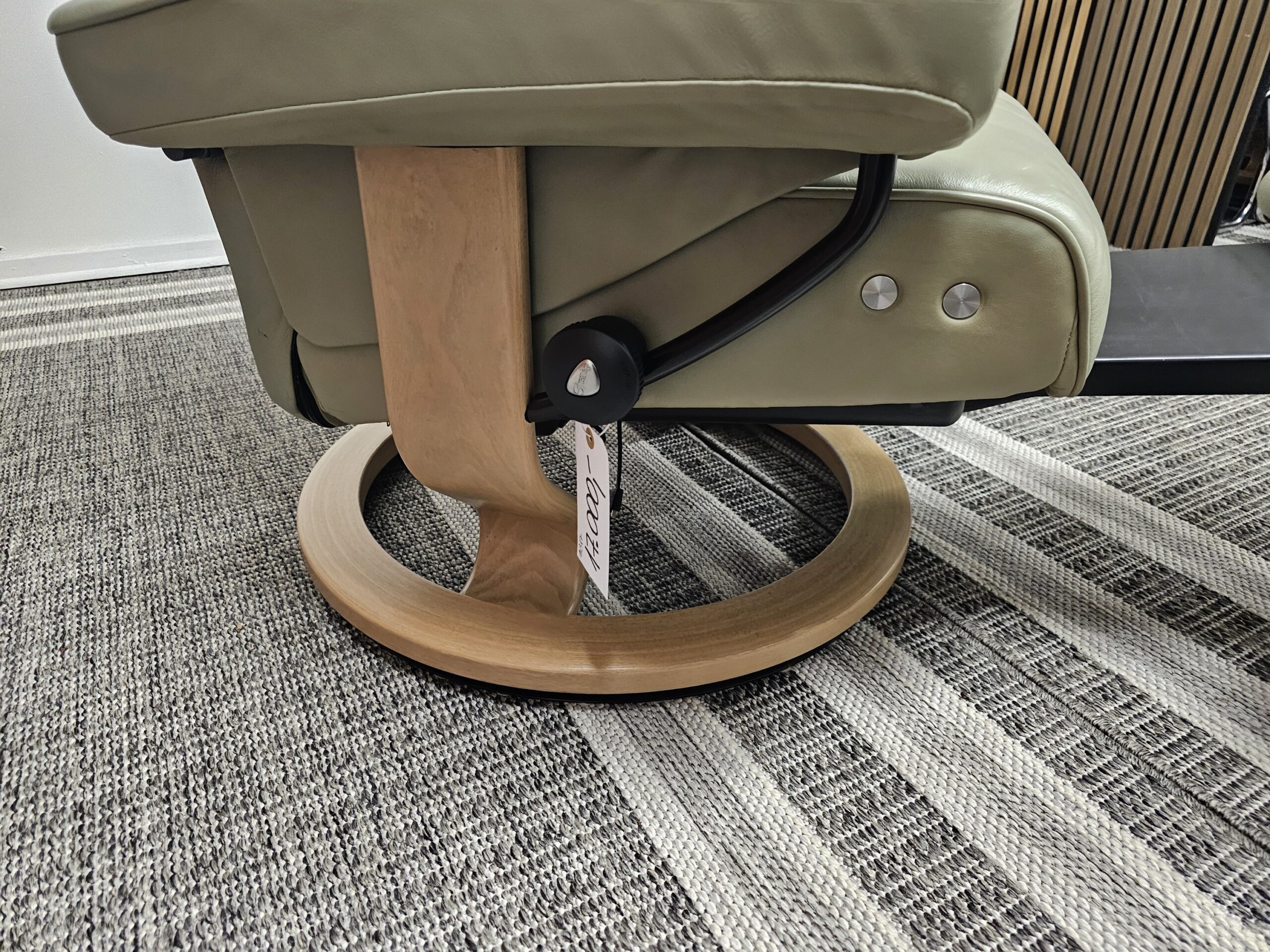 Elektrisk Stressless Bliss lenestol med integrert fothviler - Bilde 12