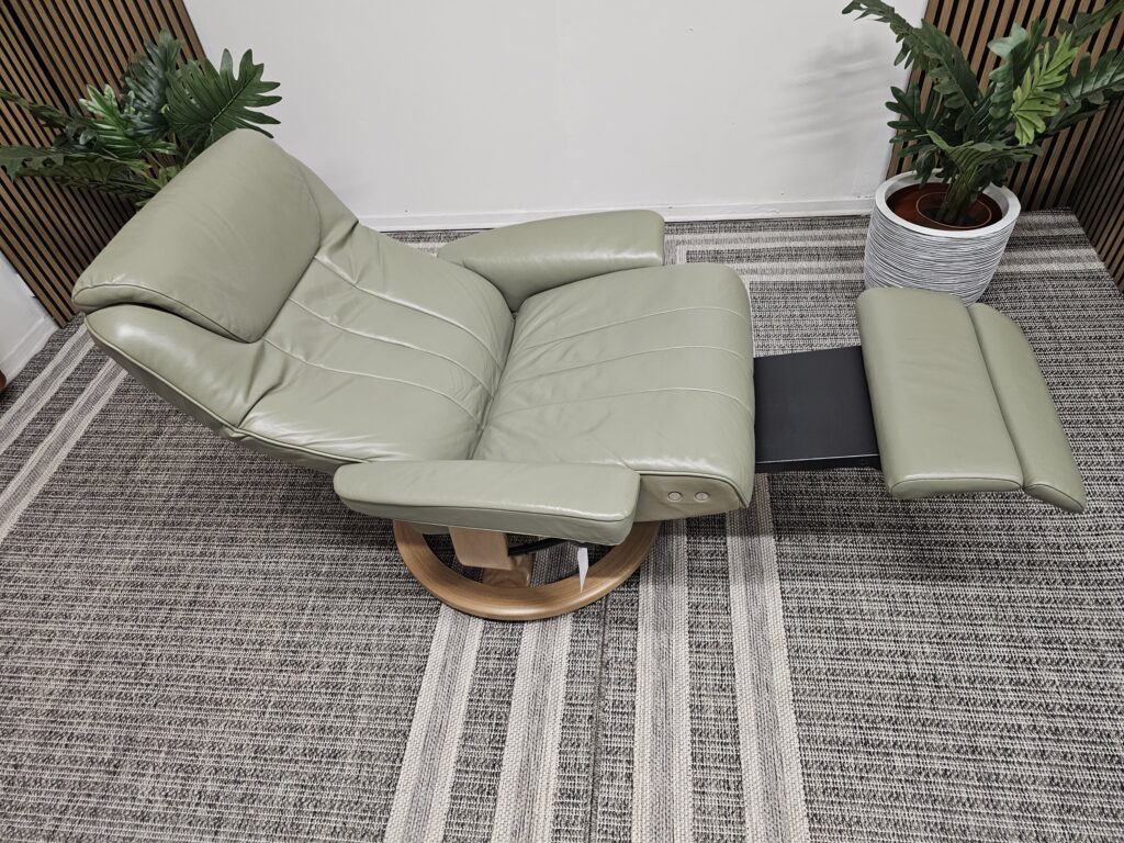 Elektrisk Stressless Bliss lenestol med integrert fothviler