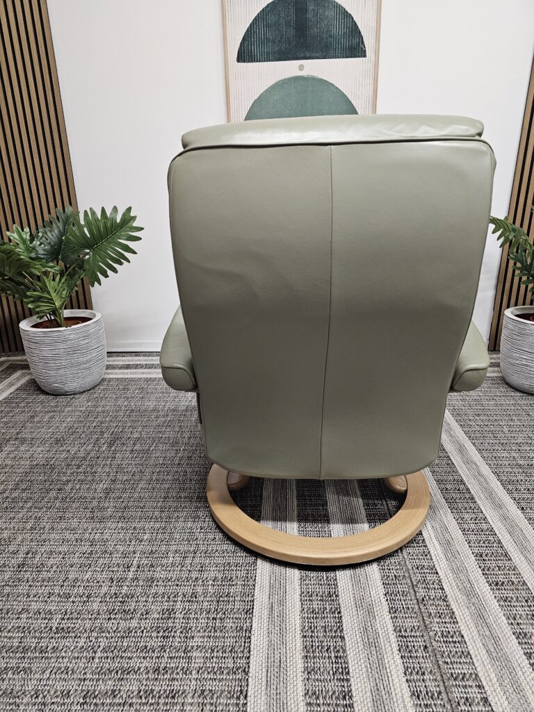 Elektrisk Stressless Bliss lenestol med integrert fothviler