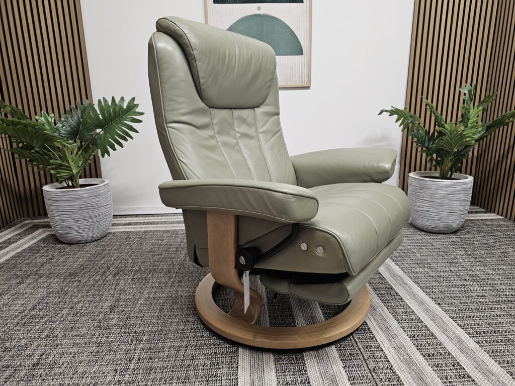 Elektrisk Stressless Bliss lenestol med integrert fothviler