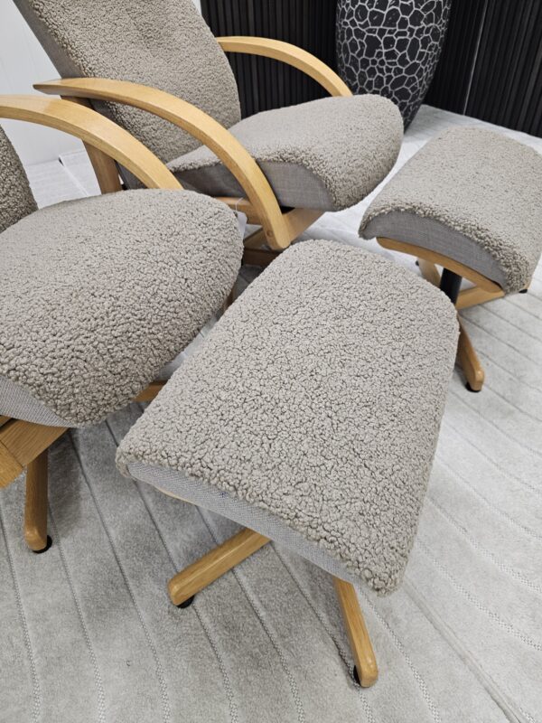 2 stk. Brunstad Swing lenestoler med krakk