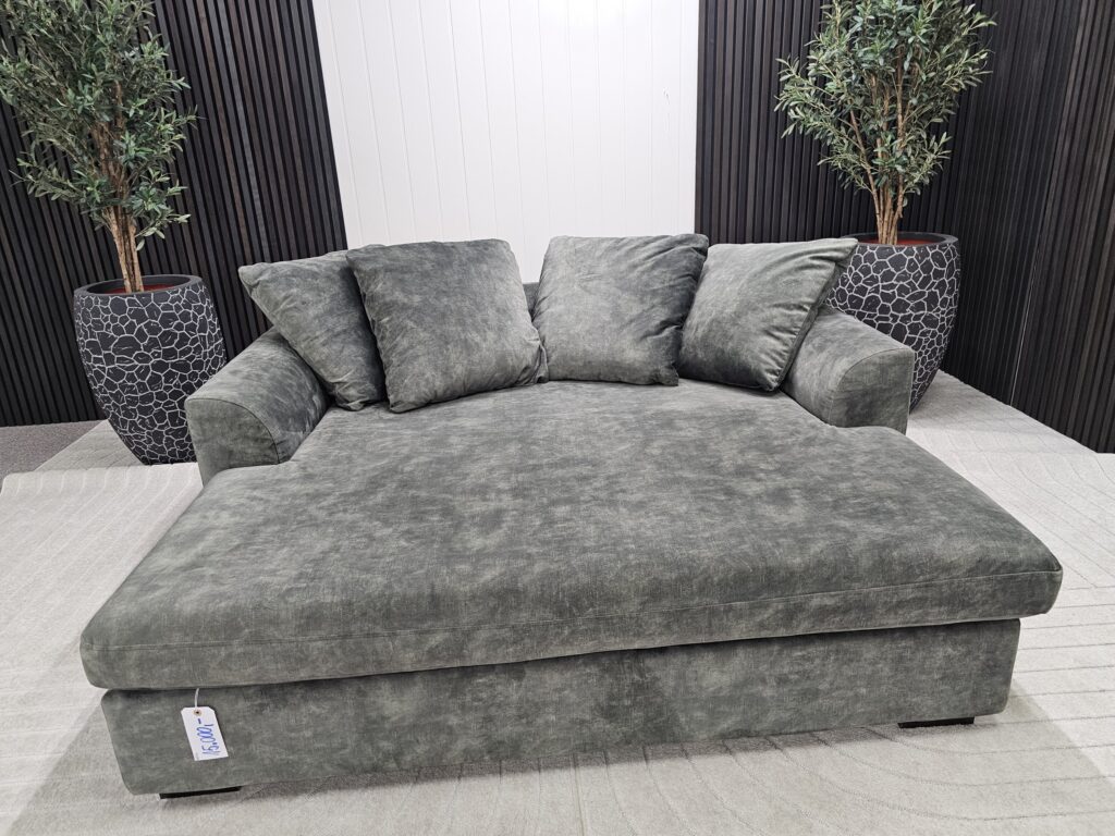 Boston Daybed i velurtekstil Fuji Olivia