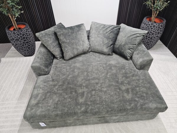 Boston Daybed i velurtekstil Fuji Olivia