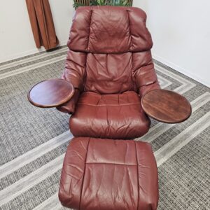 Stressless Reno lenestol m/krakk + 2 Stressless Swing bord - Bilde 3