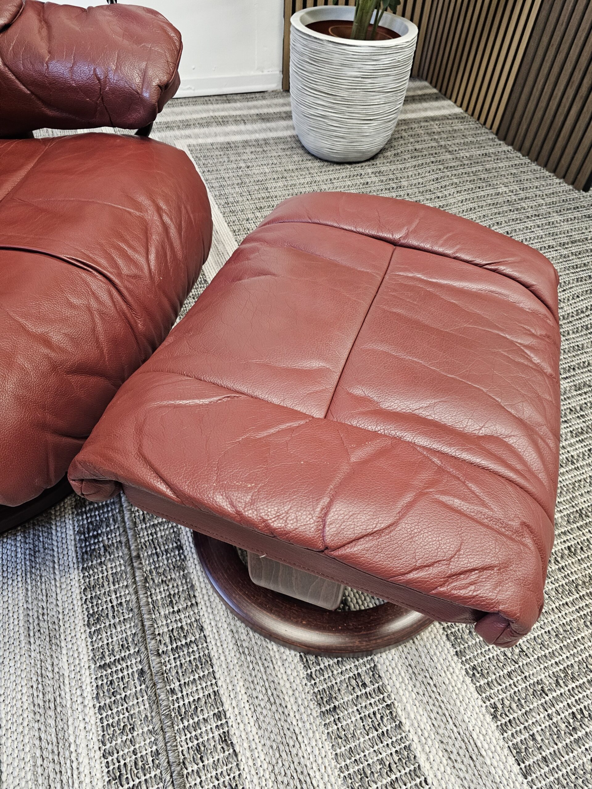 Stressless Reno lenestol m/krakk + 2 Stressless Swing bord - Bilde 11