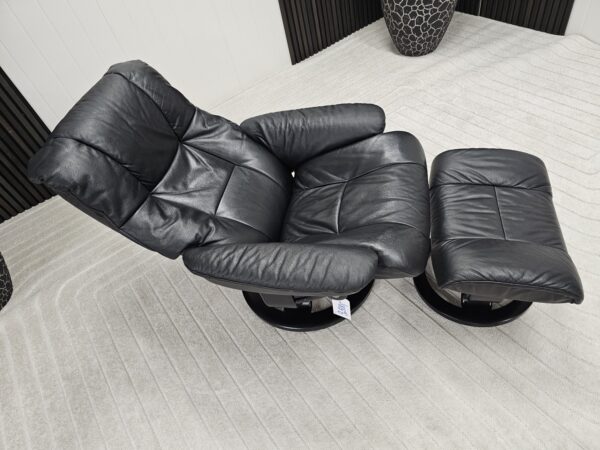 Stressless® Mayfair lenestol med krakk-