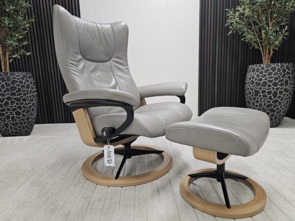 Stressless® Wing Signature lenestol m/krakk- Pent brukt!