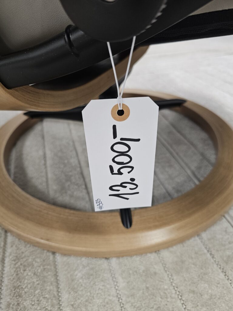 Stressless® Wing Signature lenestol m/krakk- Pent brukt!