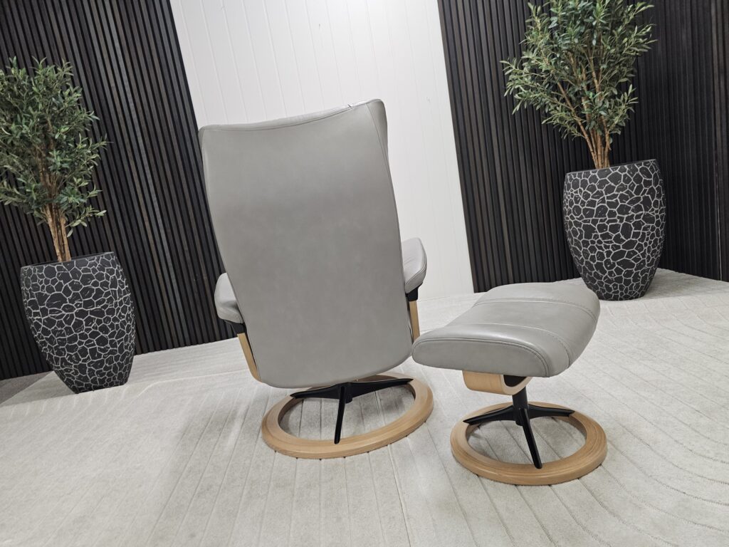 Stressless® Wing Signature lenestol m/krakk- Pent brukt!