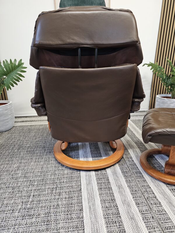 Brukt Stressless® Reno lenestol med krakk