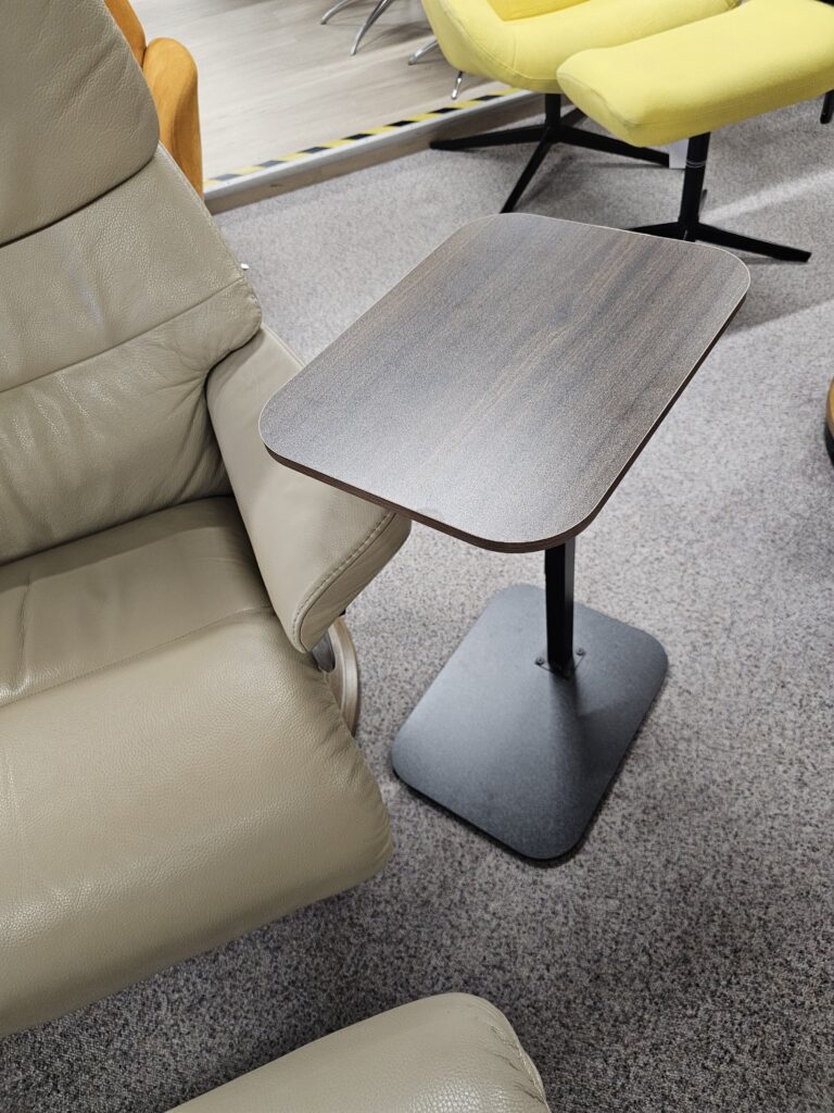 Sidebord til lenestol - Perfekt komfort & design - inkl. frakt