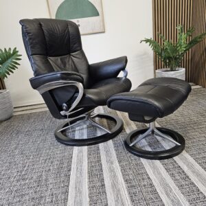 Stressless® Mayfair Signature lenestol med krakk - Bilde 2