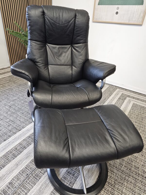 Stressless® Mayfair Signature lenestol med krakk