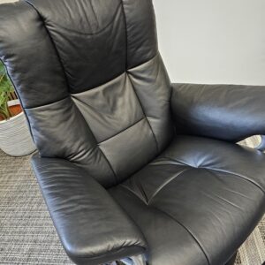 Stressless® Mayfair Signature lenestol med krakk - Bilde 12