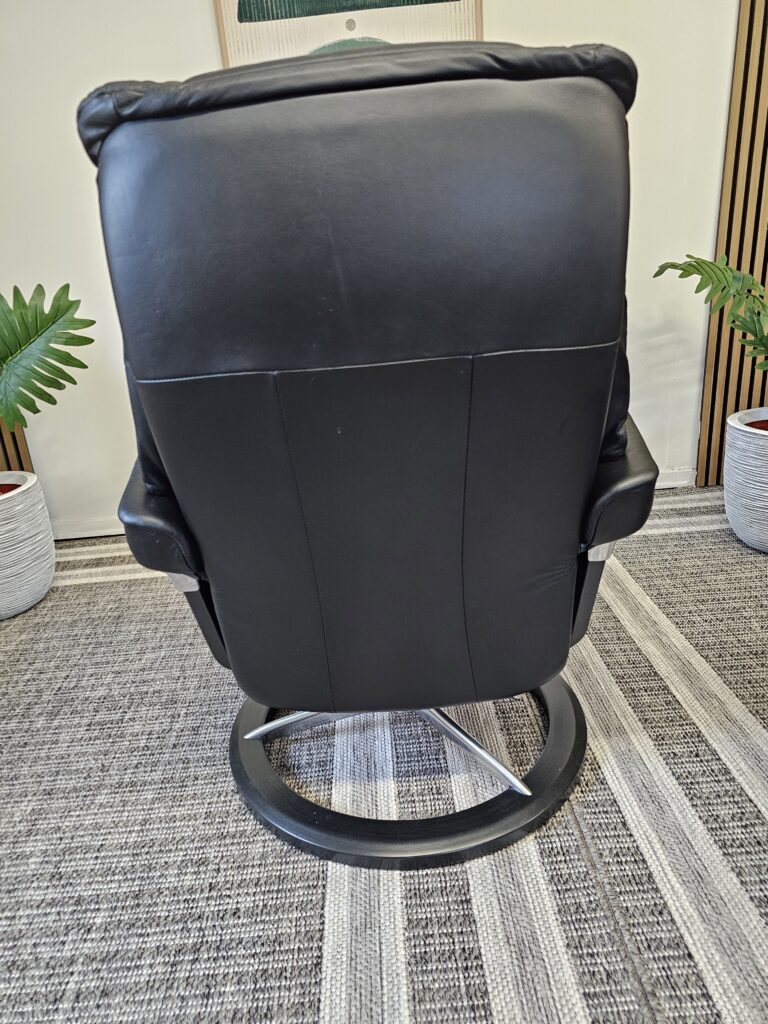 Stressless® Mayfair Signature lenestol med krakk