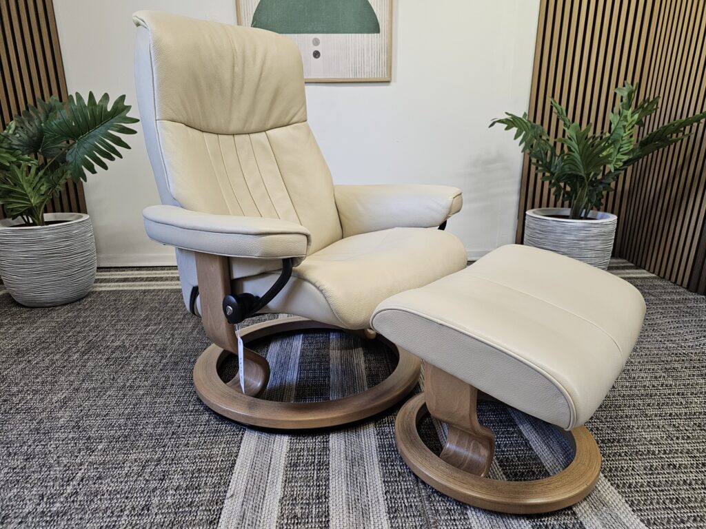 Stressless® Crown lenestol med krakk