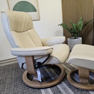 Stressless® Crown lenestol med krakk - Bilde 2