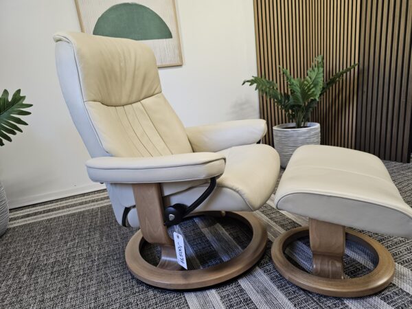 Stressless® Crown lenestol med krakk