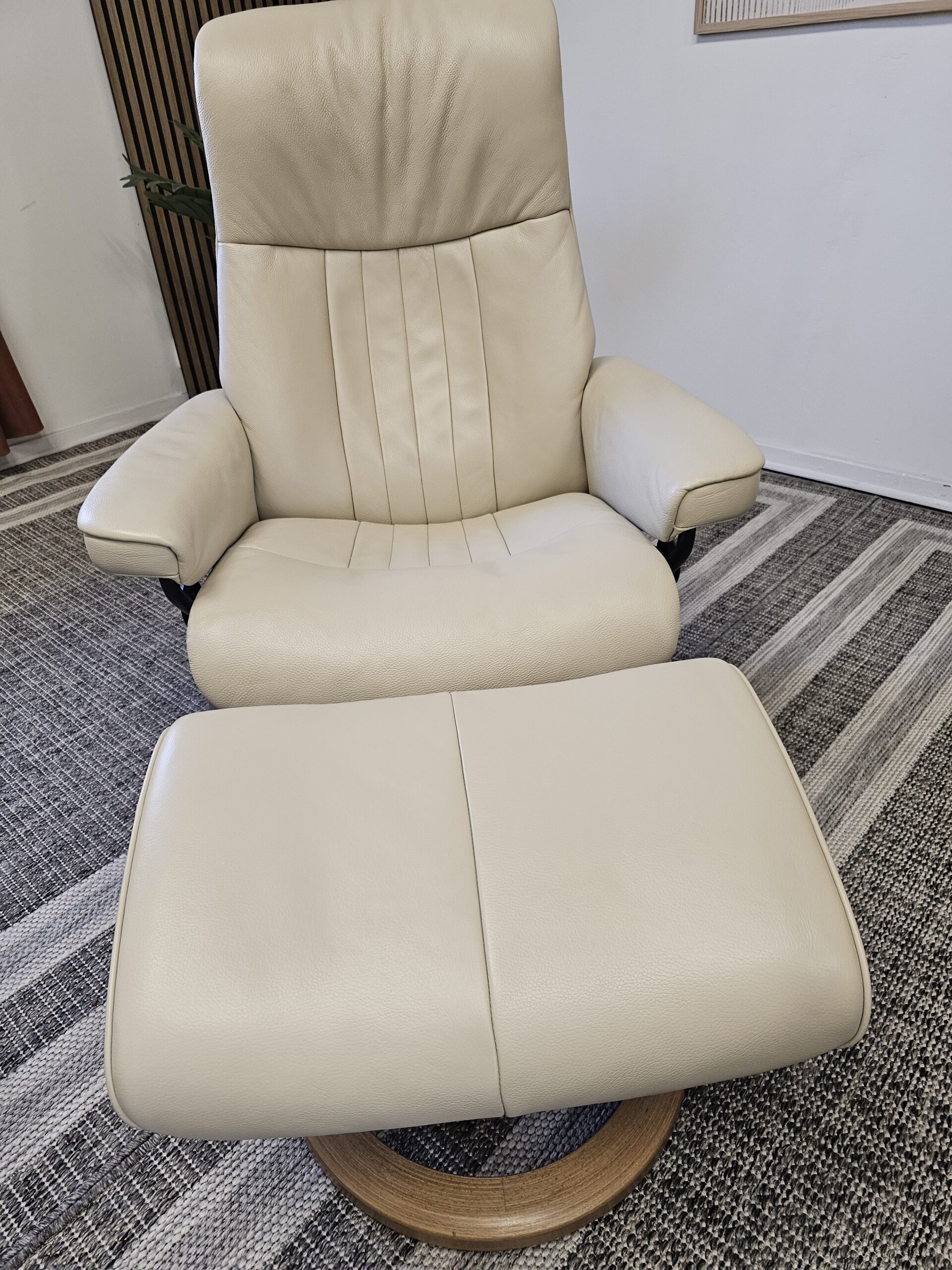 Stressless® Crown lenestol med krakk - Bilde 15