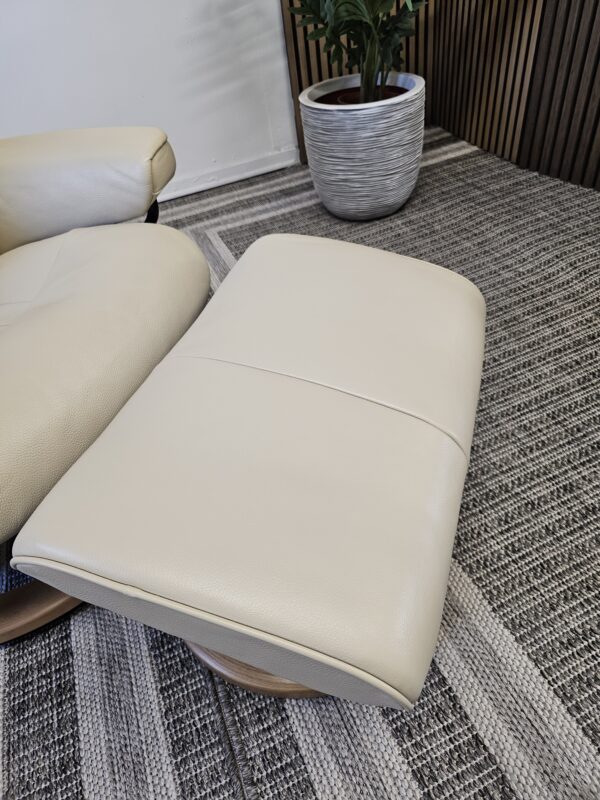 Stressless® Crown lenestol med krakk